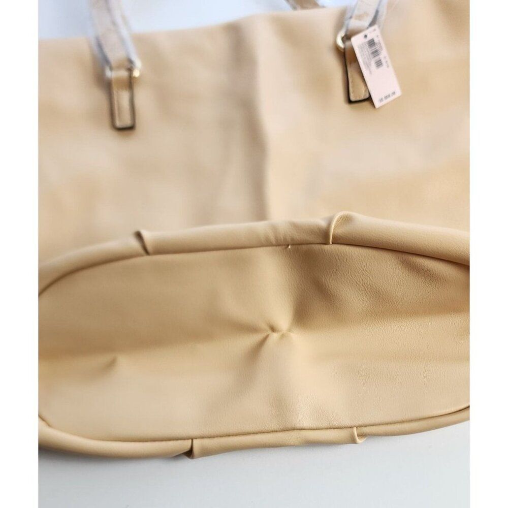 NWT Victoria Secret Tan Carry All - Picture 5 of 7